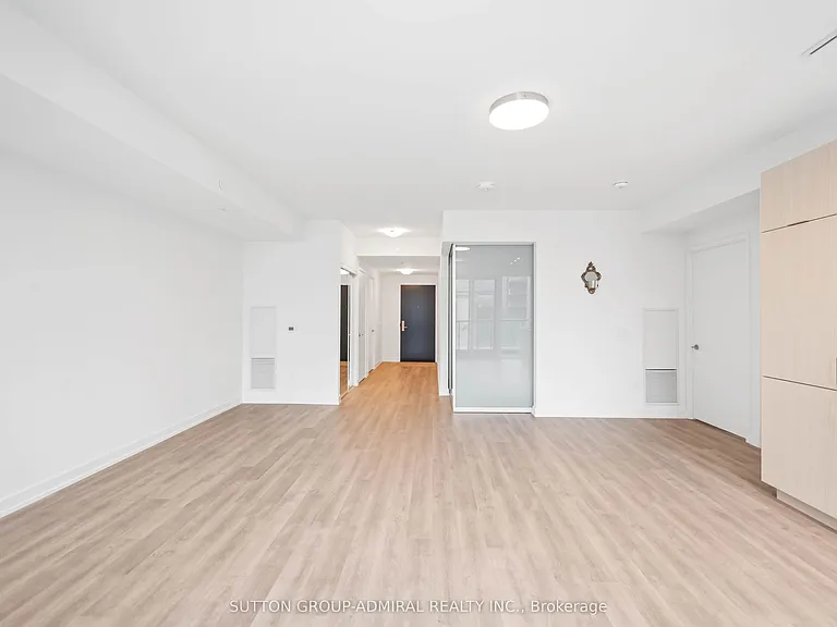 158 Front St E #812 — Photo 12