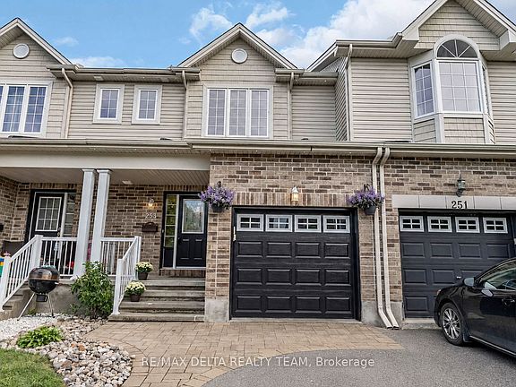 2nd image of 253 Cityview Cres