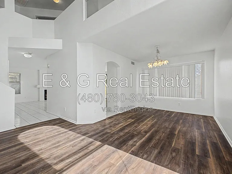 3121 E Wagoner Rd — Photo 4