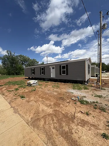 400 Parker St Photo 1