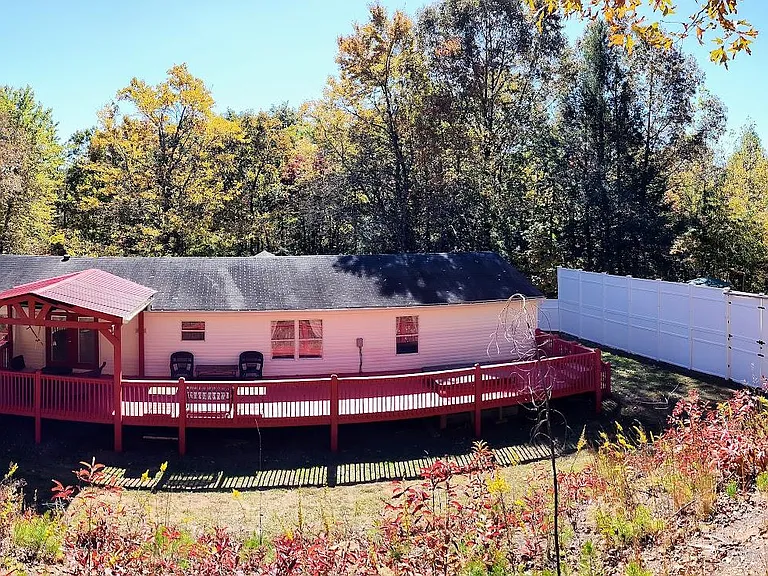 1441 Chestnut Gap Rd — Photo 3