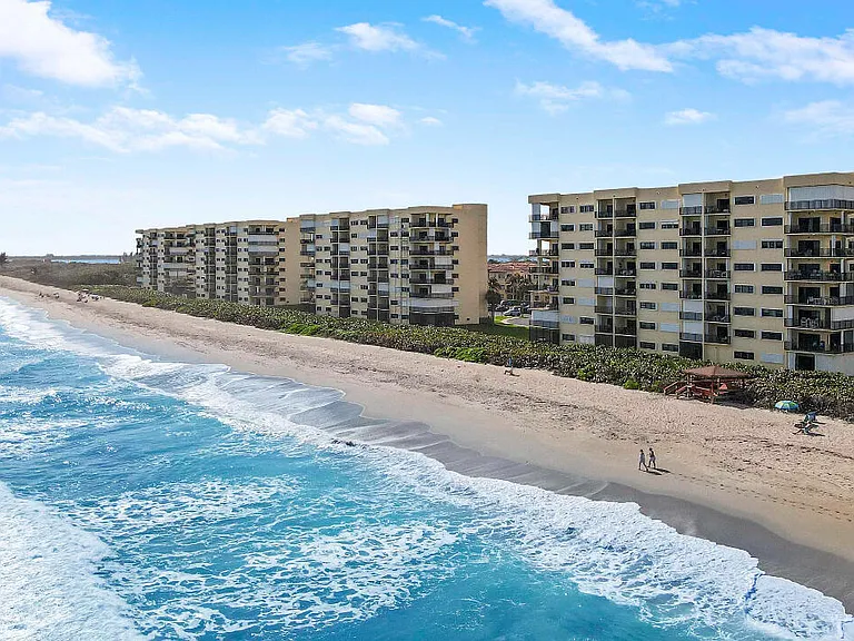 7410 S Ocean Dr #505 — Photo 26