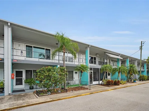 4140 55th St N APT 1211, Kenneth City, FL 33709