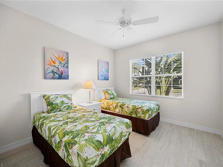 6542 Marbella Dr — Photo 24