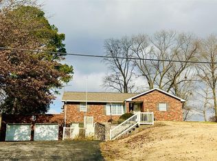 85 W Mill St, Red Bud, IL 62278