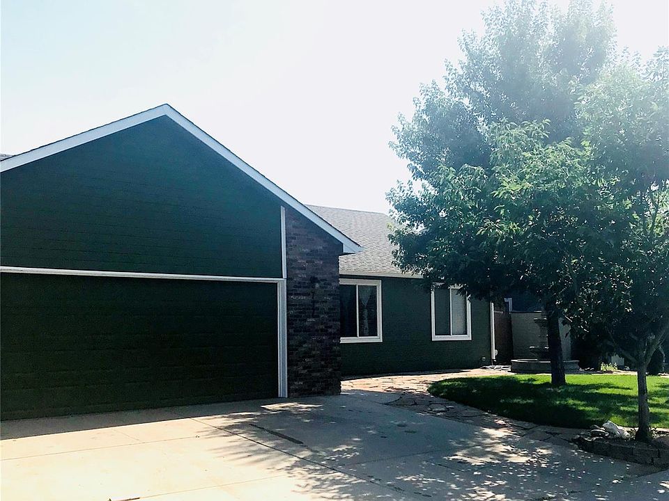 1st image of 717 Rodgers Cir