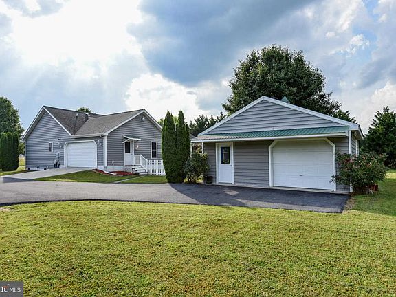 4th image of 30215 Cottage Ln