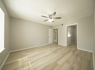 1717 N Locust St, Denton, TX 76201