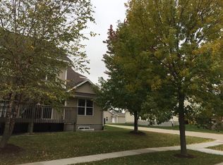 5805 Muirfield Dr SW APT 1, Cedar Rapids, IA 52404