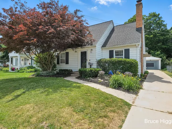 920 Graceland St NE, Grand Rapids, MI 49505