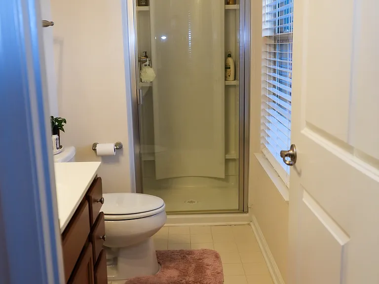 Guest bedroom bath