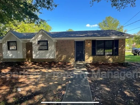 341 Winderton Dr, Montgomery, AL 36108