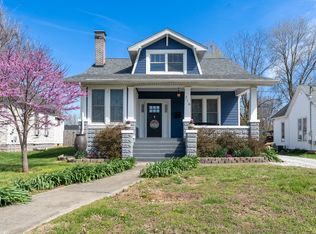 716 S Division St, Carterville, IL 62918