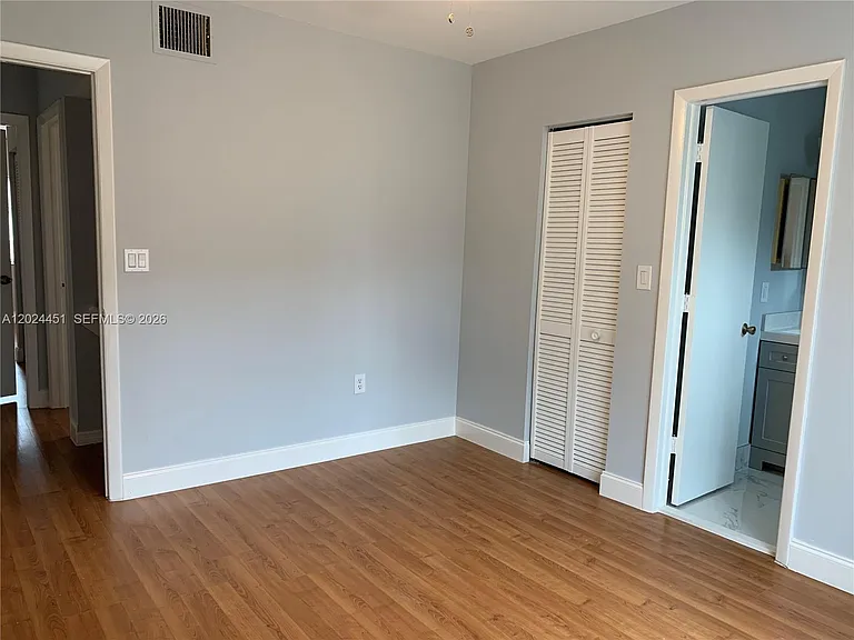 143 Riviera Cir #143 — Photo 16