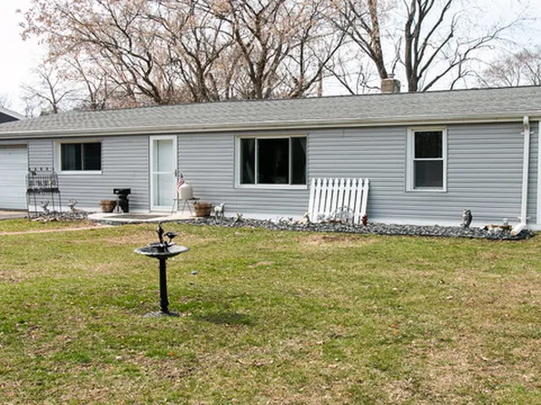 714 Landon Ave, Winthrop Harbor, IL 60096