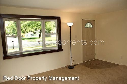 5th image of 10439 E Chris Dr