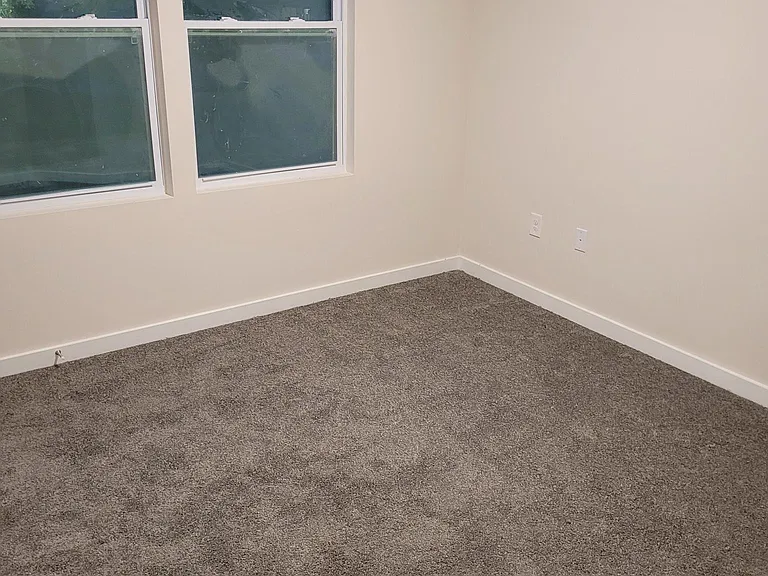 392 Stephanie Dr — Photo 15