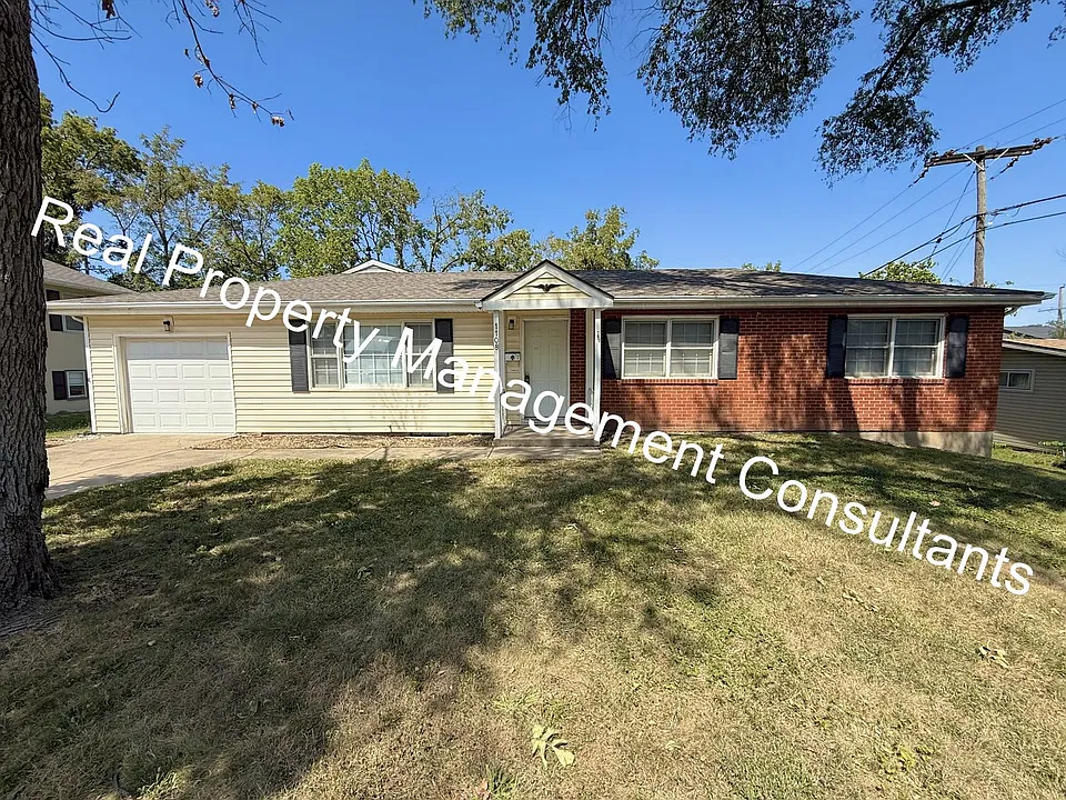 1108 W Elm St