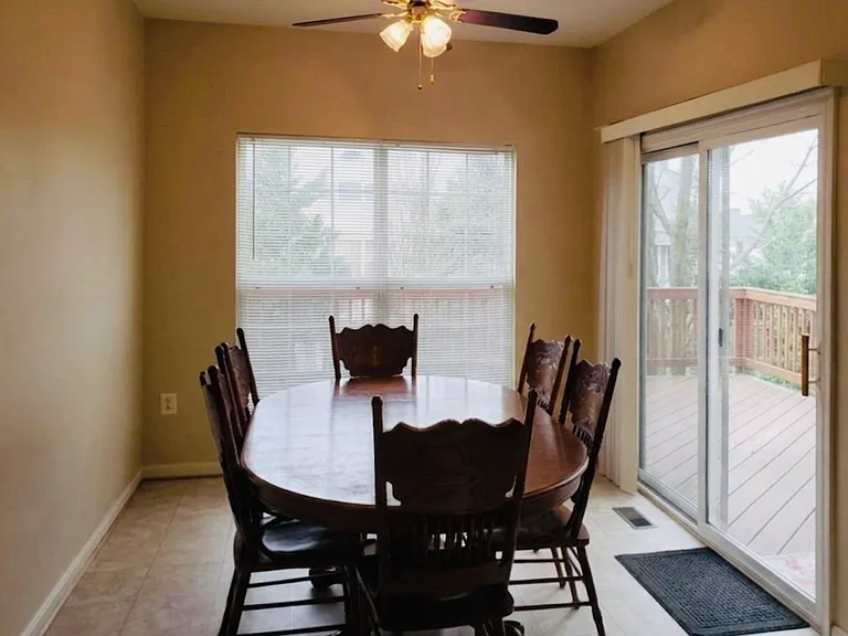 12327 Malvern Way — Photo 10