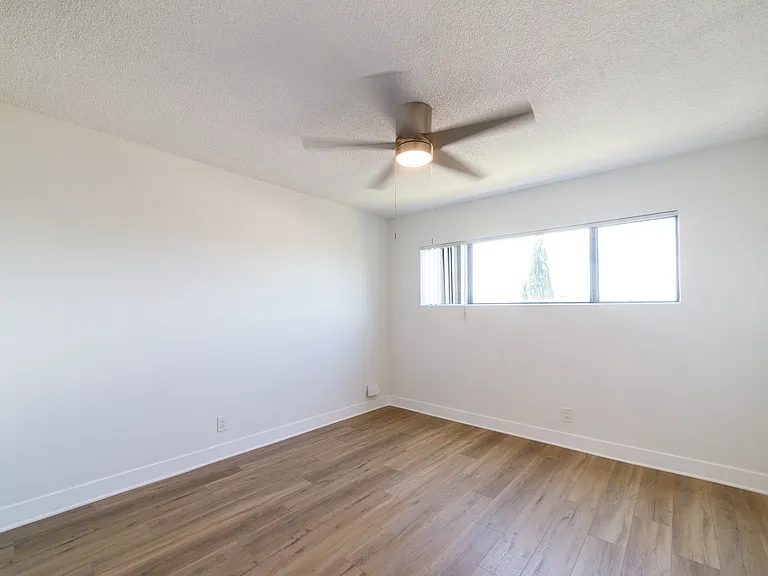 2233 S Ridgeley Dr #307 — Photo 15