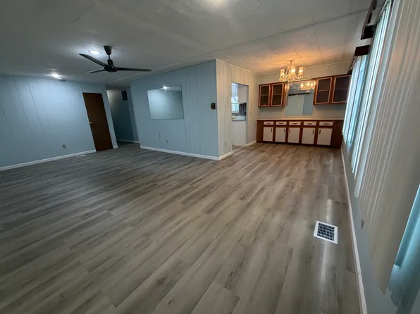 6099 107th Ave N, Pinellas Park, FL 33782
