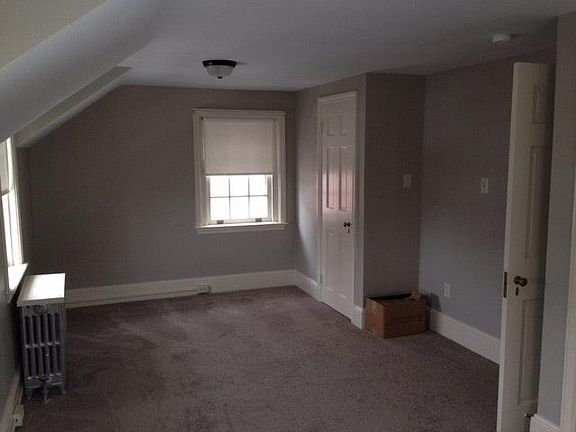 4th image of 26 E Market St