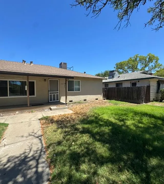 2318 Tully Rd