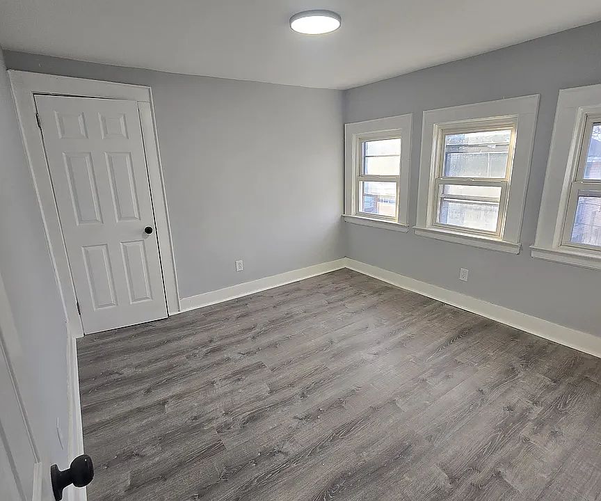 2nd image of 90 Goodwin Ave #5C