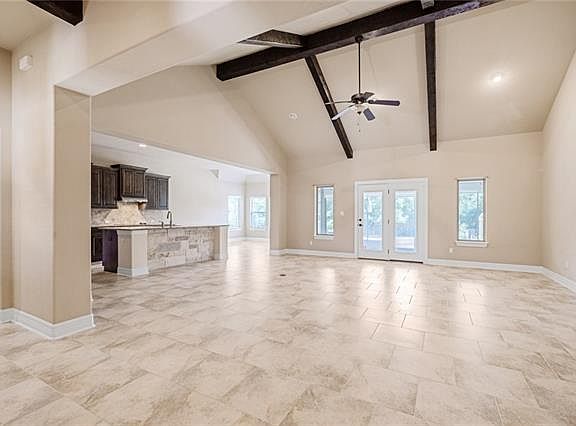 5th image of 135 Quarry Lake Estates Dr