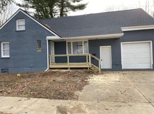 1113 W Hill St, Urbana, IL 61801