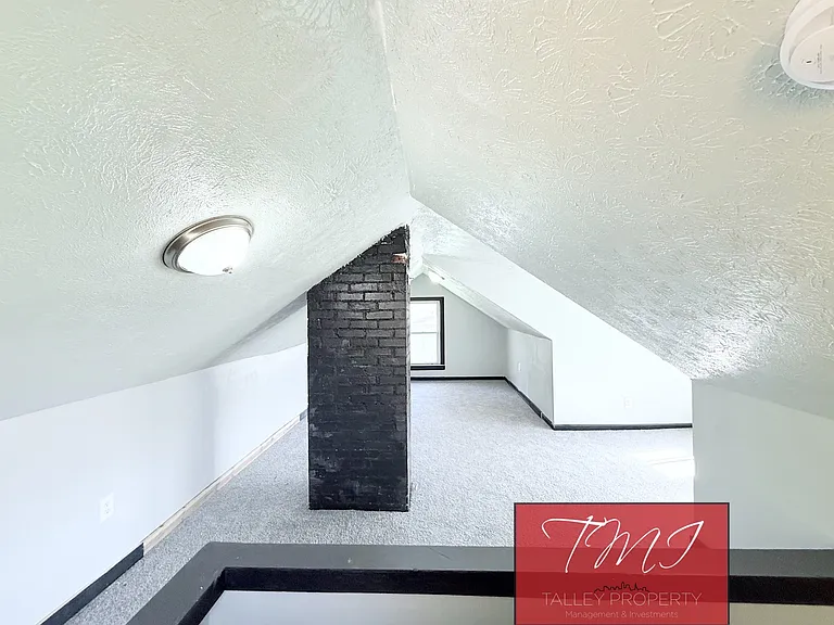 11617 Ely Ave — Photo 6