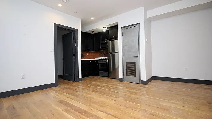 Rented by Nooklyn NYC LLC | media 4