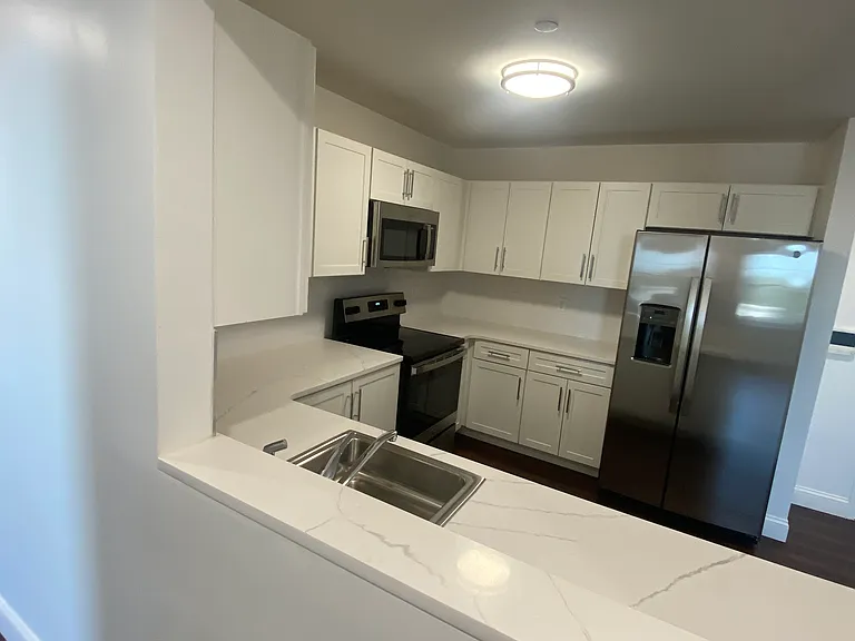 3100 Bergenline Ave #402 — Photo 20