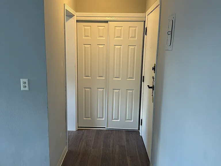 3200 Minnehaha Ave #0 — Photo 3