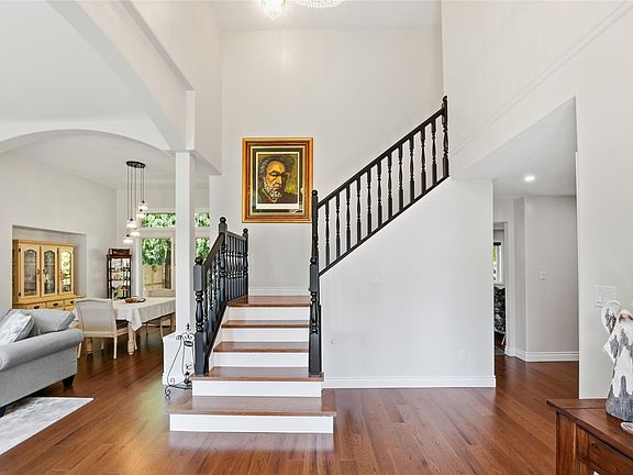 3rd image of 589 Belyea Rd