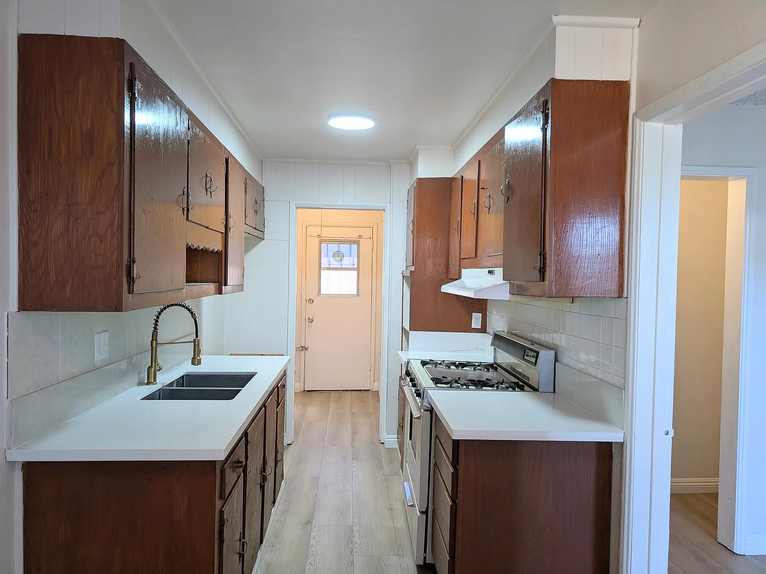 1 bed, 575 sqft, $1,950 — Photo 4