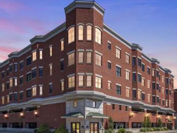 600 Albert Ave APT 422, East Lansing, MI 48823