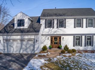 1919 Sheffield Ln, Geneva, IL