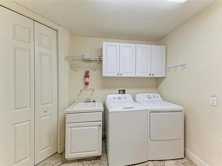 5200 Manorwood Dr #2D — Photo 47