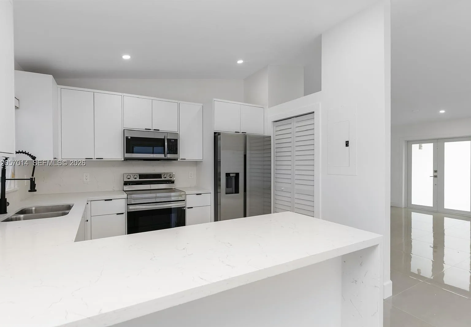 3 bed, 1550 sqft, $3,950 — Photo 4
