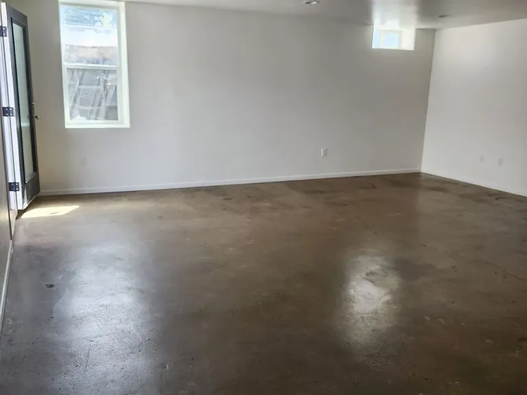 529 Stewart St — Photo 5