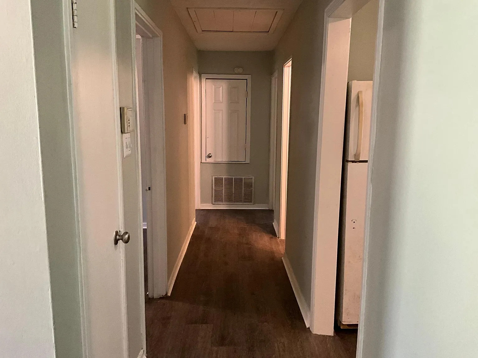 3 bed, 1024 sqft, $950 — Photo 2