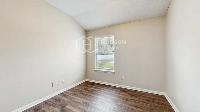 1064 Moosehead Dr — Photo 20