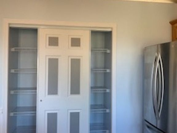 5th image of 6704 S Baymont Ct
