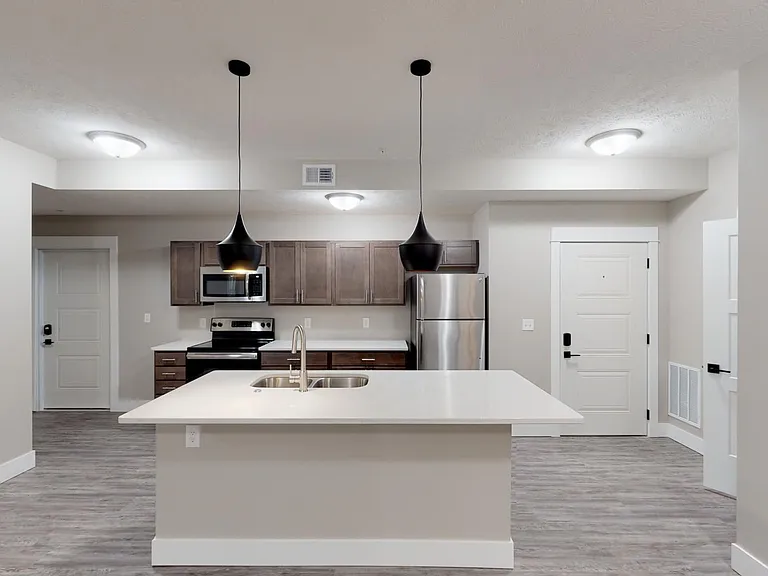 711 Legacy Dr — Photo 18