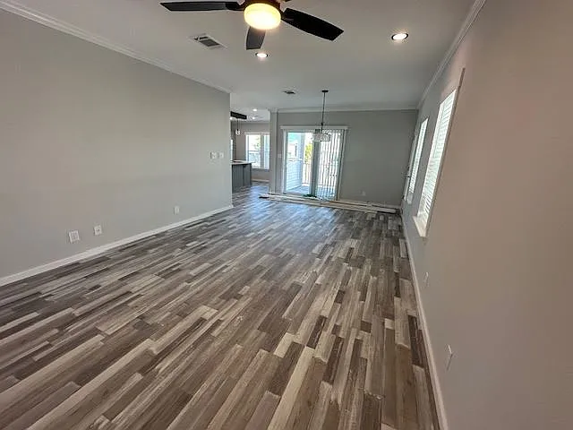 2 bed, 2.0 bath, 1564 sqft, $1,599 — Photo 3