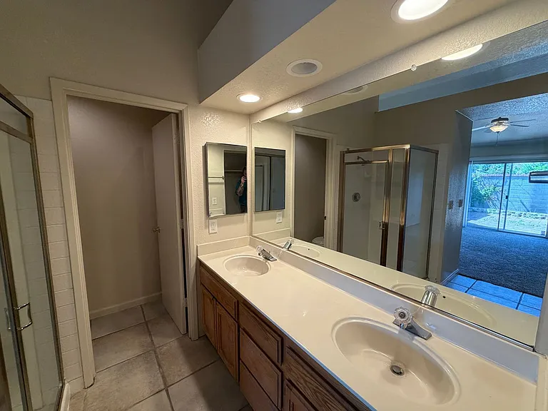 9201 Norseman Ct — Photo 16