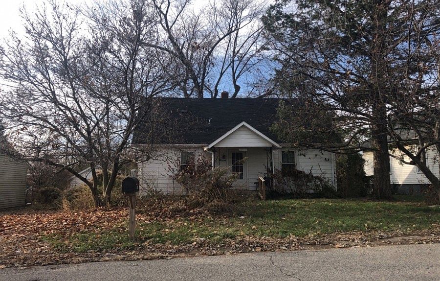 1st image of 1500 Eaton Ave