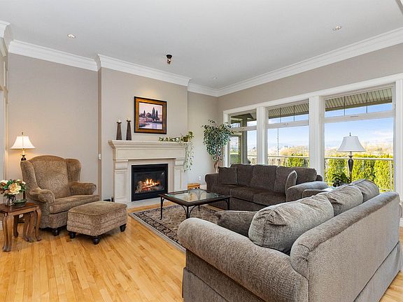 4th image of 34745 Hearthstone Ct
