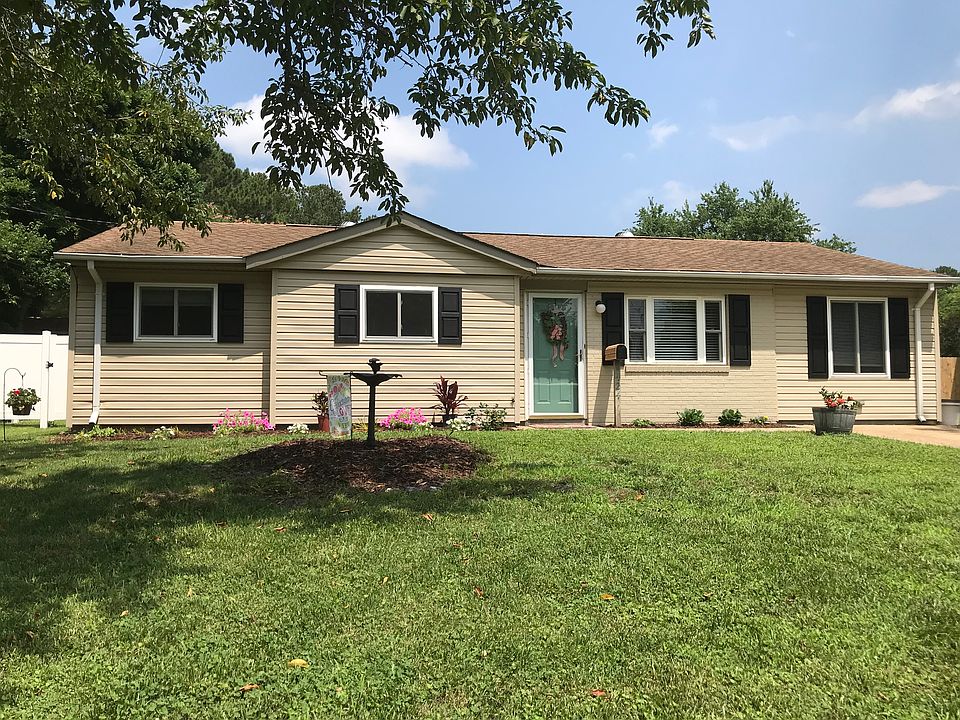 1st image of 424 Big Pine Dr